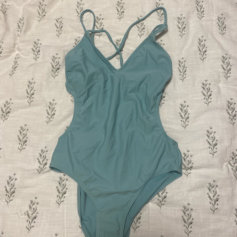 Exhilaration one-piece swim